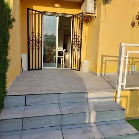 Bajo Datiler Locdenia Apartment *